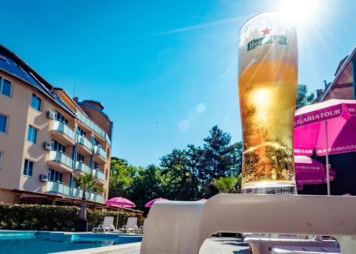 Elitza ホテル キテン